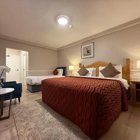 Tigh Mary Donals Bar & Rooms At Whitegates Killarney
