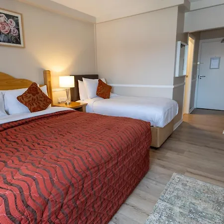 Hotel Tigh Mary Donals Bar & Rooms At Whitegates *