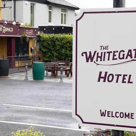 Tigh Mary Donals Bar & Rooms At Whitegates Hotel
