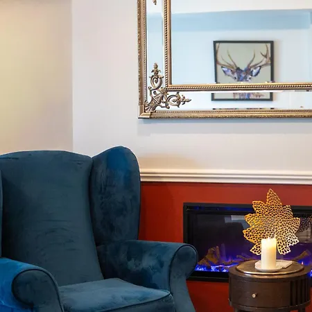 Tigh Mary Donals Bar & Rooms At Whitegates Hotel Killarney